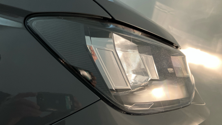 Volkswagen Caddy Maxi Caddy Cargo Maxi C20 Diesel 2.0 TDI 102PS Commerce Plus Van [Tech Pack]